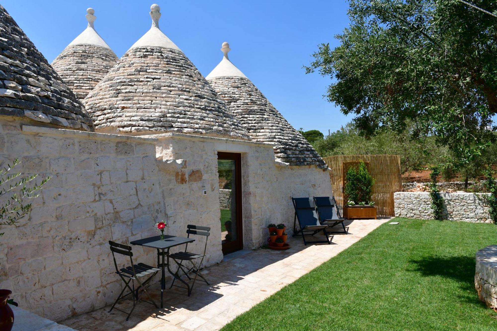Lamarossa Trulli & Suites Antonelli Ngoại thất bức ảnh